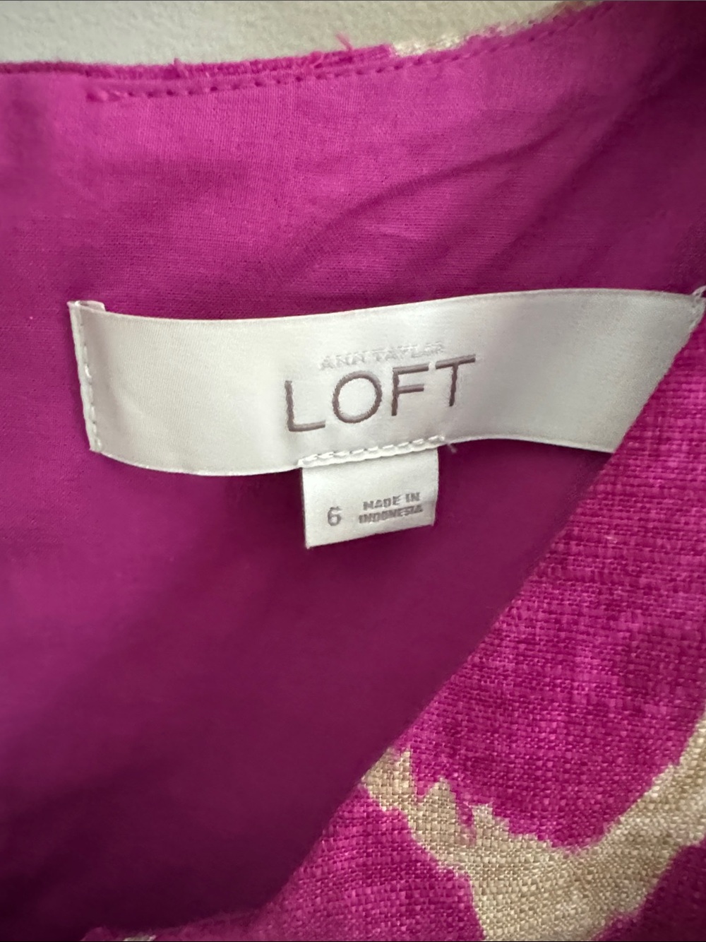 NWOT LOFT Magenta and Cream Printed Sleeveless Sheath Dress - Picture 4 of 7